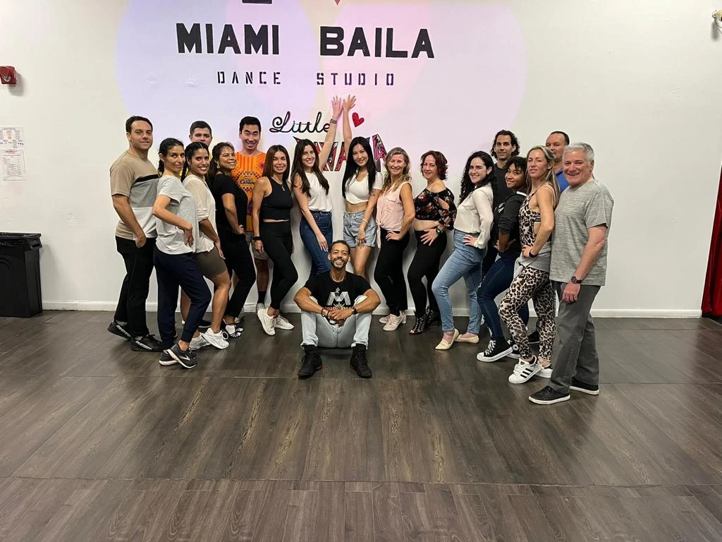 Miami Baila Dance Studio